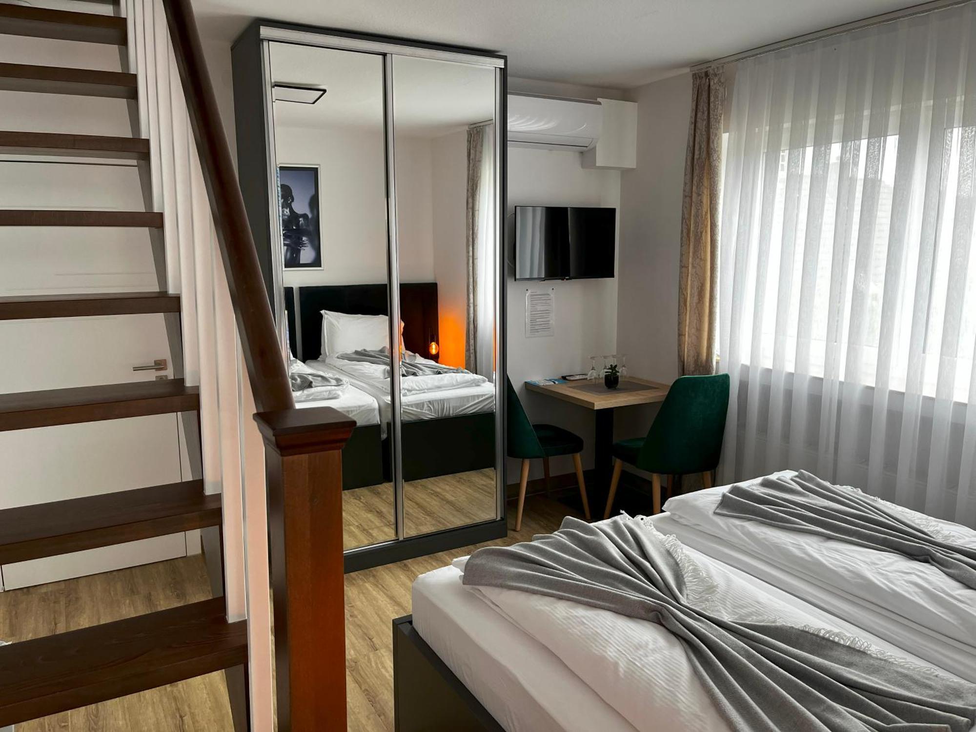 Haven Hotels - Hotel Dona Bergisch Gladbach Dış mekan fotoğraf