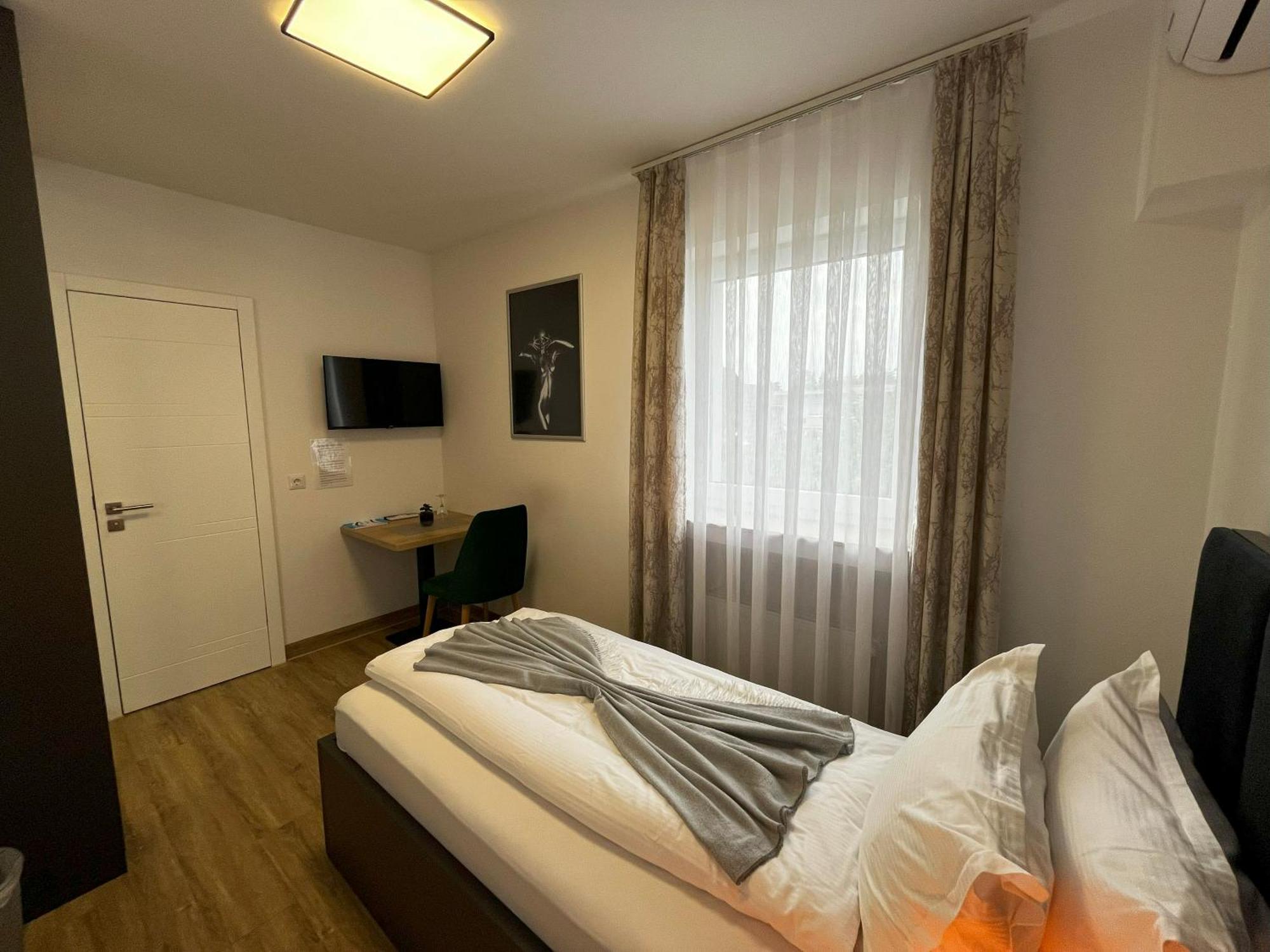 Haven Hotels - Hotel Dona Bergisch Gladbach Dış mekan fotoğraf