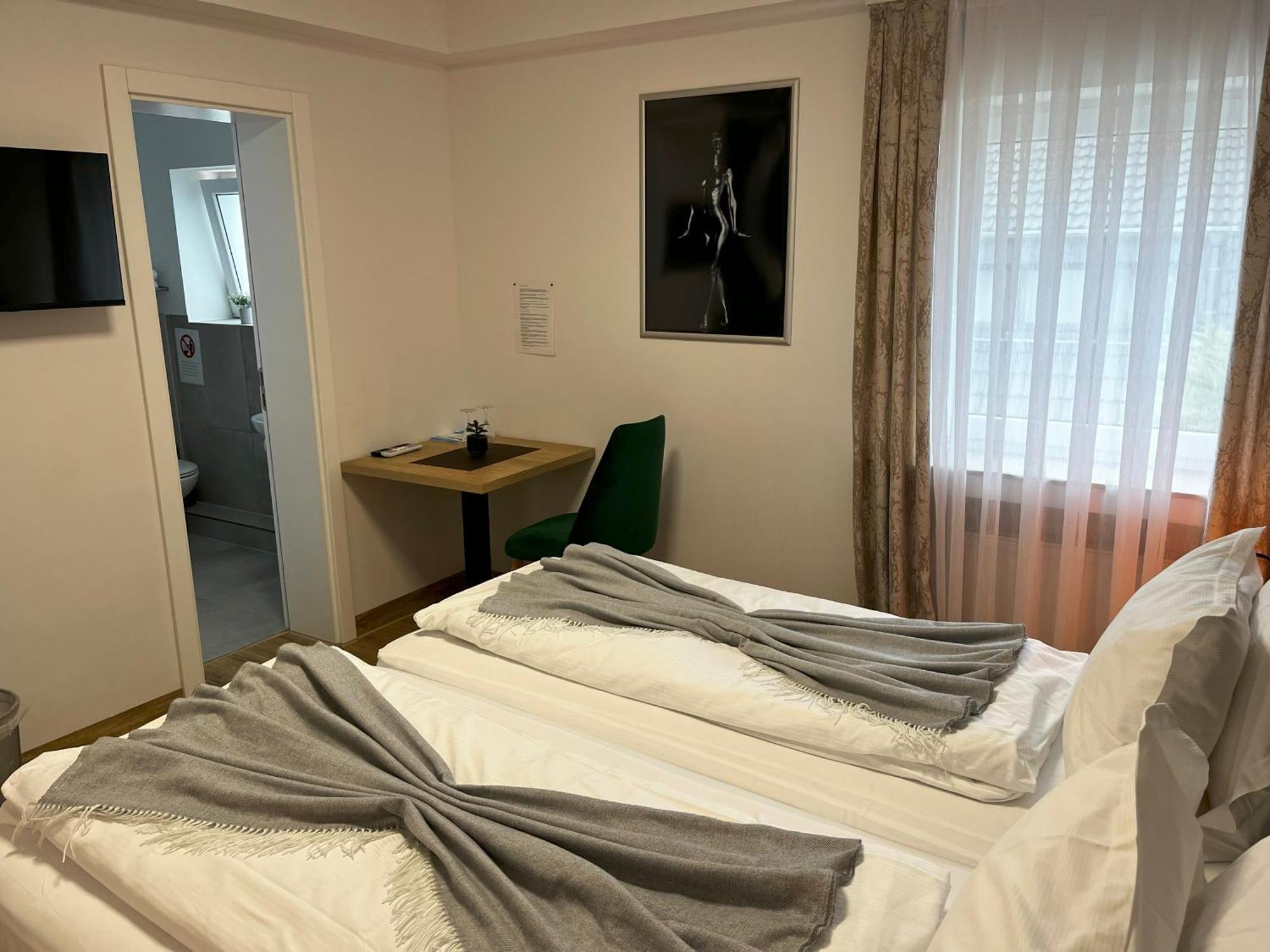 Haven Hotels - Hotel Dona Bergisch Gladbach Dış mekan fotoğraf