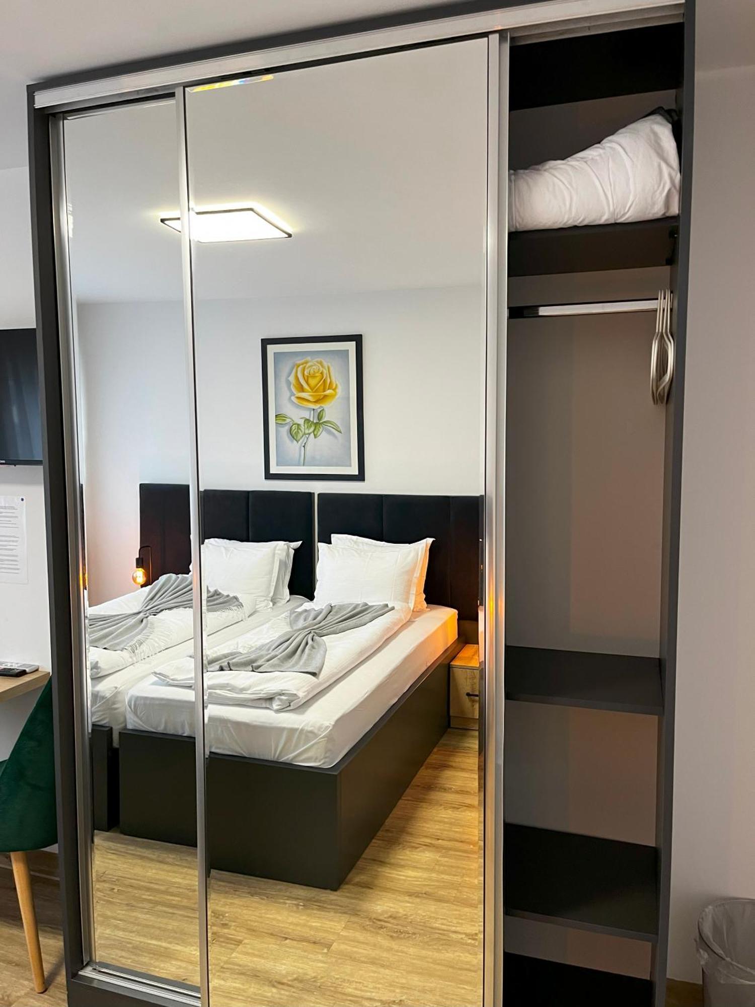 Haven Hotels - Hotel Dona Bergisch Gladbach Dış mekan fotoğraf