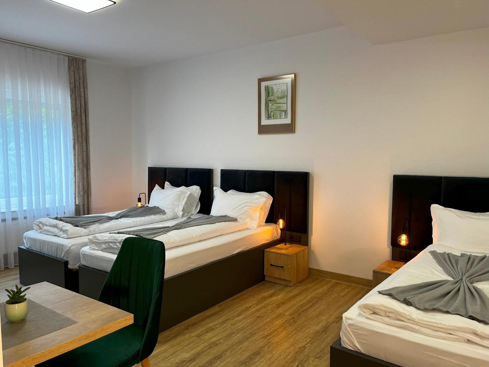 Haven Hotels - Hotel Dona Bergisch Gladbach Dış mekan fotoğraf