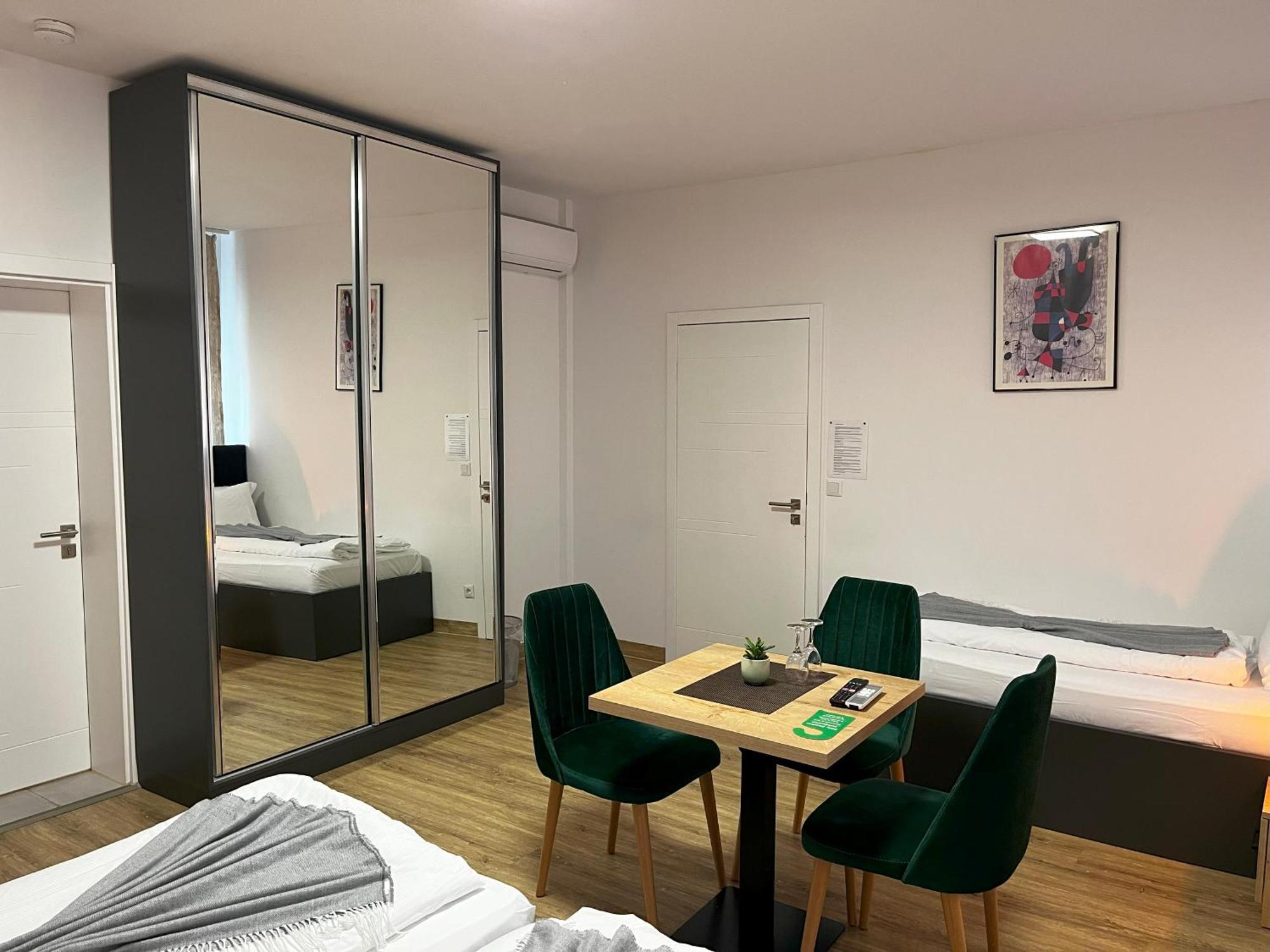 Haven Hotels - Hotel Dona Bergisch Gladbach Dış mekan fotoğraf