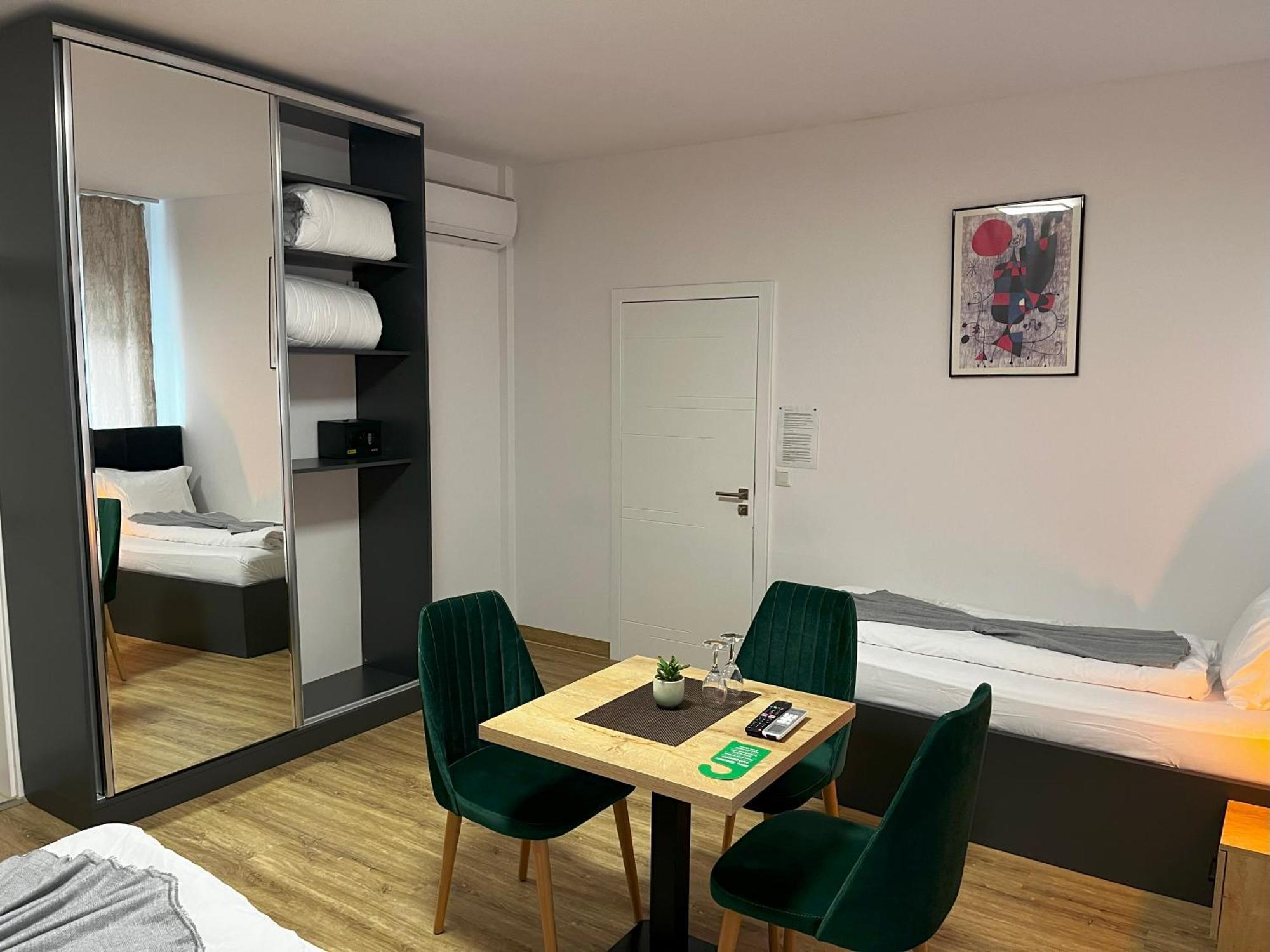 Haven Hotels - Hotel Dona Bergisch Gladbach Dış mekan fotoğraf