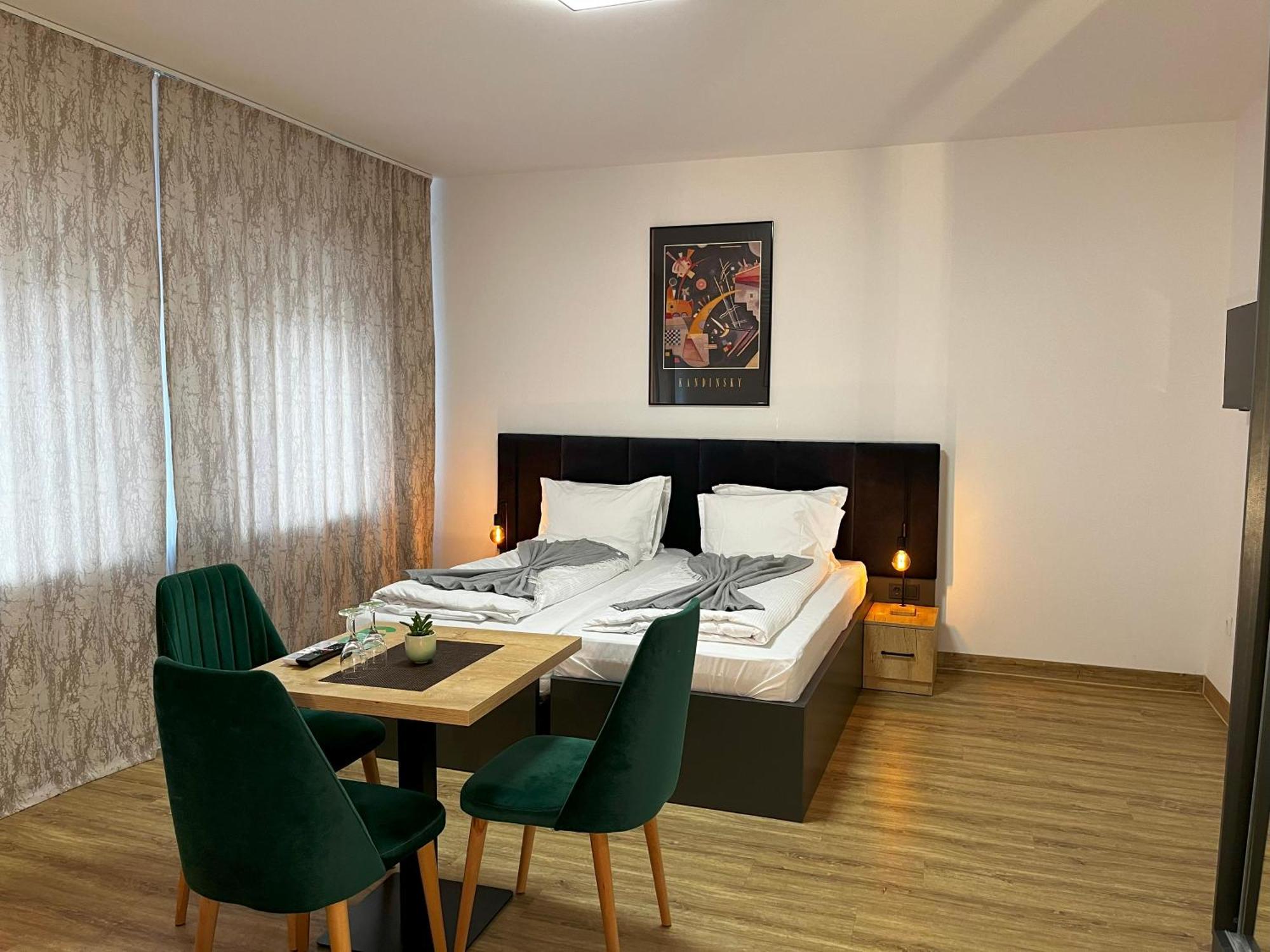 Haven Hotels - Hotel Dona Bergisch Gladbach Dış mekan fotoğraf
