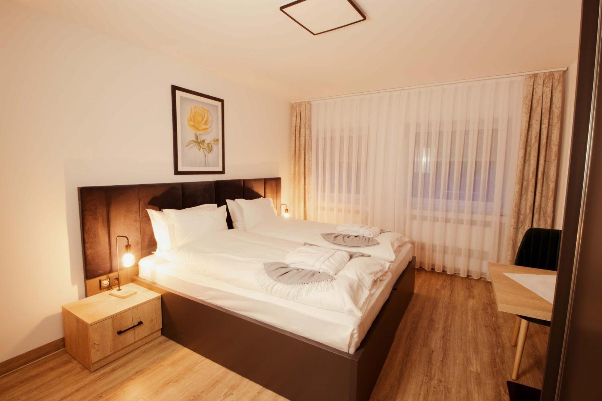 Haven Hotels - Hotel Dona Bergisch Gladbach Dış mekan fotoğraf